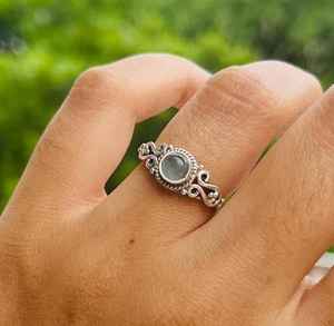 Anillo de Plata de Ley 925 Eternity Vermeil hecho a mano diseño clásico único con piedras preciosas de Aguamarina natural chapadas en rodio - Product Image 4