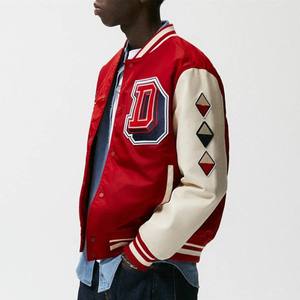 Chaqueta Bomber Vintage personalizada para hombre, Mangas de cuero estampadas, cuello con capucha, tela de lona, diseño universitario de invierno OEM, patrón de letras - Product Image 2