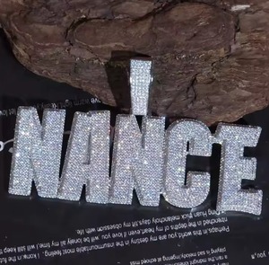 Pendentif exclusif Iced Out Big Word uniquement sans chaîne Collier de plaque signalétique Hip Hop personnalisé Bijoux personnalisés Cadeau d'anniversaire pour lui - Product Image 4