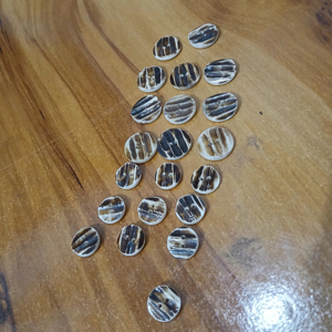 2025ขายร้อนกระดุมเปล่ารูปเขาควายเลียนแบบคุณภาพสูงลูกปัดแบนทุกขนาดสไตล์ก้าน - Product Image 1