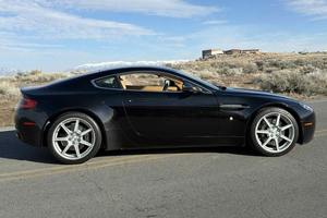 Aston Martin V8 Vantage 2008, vehículo usado de calidad. - Product Image 2