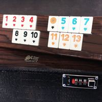 Ensemble de jeu de Rummy et Okey en cuir Star avec coffre de rangement – Jeu de table durable à coins carrés pour 4 joueurs, familial et stratégique