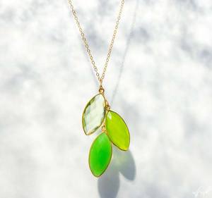 พลอยคาลซิโดนีสีน้ำที่สวยงาม12-15mmm รูปทรงหยดน้ำประมาณฉีกขาดพร้อมโคลเวอร์สร้อยคอเงิน15มม. เครื่องประดับแฮนด์เมดสำหรับเป็นของขวัญวาเลนไทน์ - Product Image 2