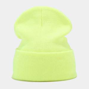 Gorro de lana de cordero puro con logotipo personalizado Gorros de punto de invierno Gorro de Jacquard de punto acrílico OEM para viajes y uso diario - Product Image 3