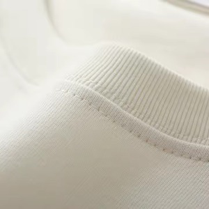 เสื้อยืดผู้ชาย ผ้าคอตตอน 100% หนัก 300 กรัม สีพื้น ทรงโอเวอร์ไซส์ ขายส่ง รับผลิตตามสั่ง ปี 2025 - Product Image 5