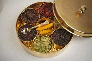 Meilleure vente conteneur d'épices en bois boîte personnalisée épices et stockage de pulsation boîte en bois décor de cuisine - Product Image 3