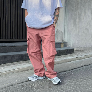 กางเกงแบ็กกี้ผ้าไนลอนสำหรับผู้ชายกางเกงขาใหญ่ระบายอากาศได้ดีพิมพ์โลโก้ได้ตามต้องการ - Product Image 1