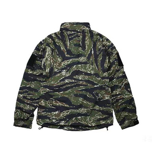 Wholesale Stylish Plain Windproof Waterproof Outdoor Softshell Jacket Coat <b>Camping</b> Hiking Riding <b>Windbreaker</b> Softshell Jacket - Product Image 3