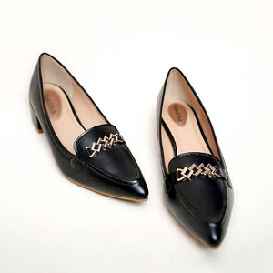 Mocasines de Mujer de la Mejor Calidad Hechos en Pakistán, con Tacón, Sin Cordones, Ligeros, Sostenibles y de Alto Rendimiento - Product Image 1
