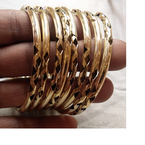 Conjuntos de brazaletes, puños y brazaletes de latón hechos a medida con incrustaciones de resina e incrustados con piedras ideales para joyerías de moda - Product Image 5