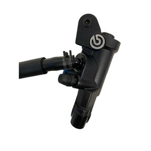 Maître-cylindre de frein avant d'origine pour Yamaha R7 2022/2024 BEB2583T1100 avec levier de frein - Product Image 4