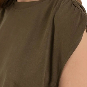 Camisetas de manga corta con cuello redondo para damas jóvenes Ropa de punto de diseño personalizado OEM de buena calidad para mujeres de Bangladesh - Product Image 4