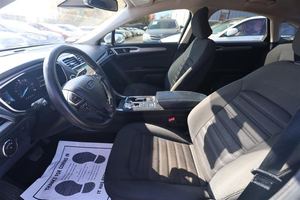 USADO LHD/RHD 2019 F O R D FUSION HYBRID SE FWD - Product Image 4