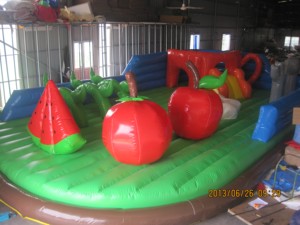 Château gonflable en PVC pour enfants, fruits, pour parc d'aventure commercial et parc urbain - Product Image 3