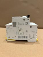 Schneider Acti 9 iC60N - disjoncteur miniature - 3P - 32A - courbe C A9F74332