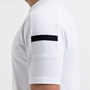 Vente en gros de votre logo de marque 100% coton t-shirt uni surdimensionné pour hommes t-shirts décontractés boxy t-shirt à séchage rapide pour hommes - Product Image 6