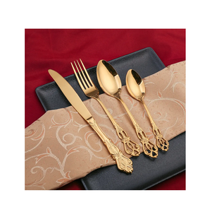 Ensemble de cuillères de service de nourriture de salade en laiton pour les cadeaux de fête de mariage - Product Image 3