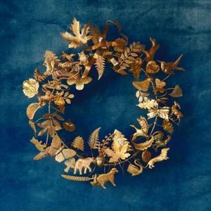 Modern style metal wreath floral leaf work combining nature inspired design with metallic craftsmanship for interior wall <b>decor</b> - Product Image 2