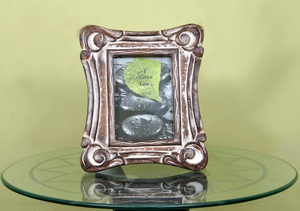 Cadre photo en bois dur brun antique 8x10 pouces - Marque SURINDRA de haute qualité pour des cadeaux élégants - Product Image 2