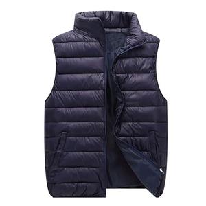 Personnalisé 100% haute qualité femmes hiver bouffant vers le bas gilet décontracté matelassé sans manches veste duvet de canard à capuche gilet manteau - Product Image 2