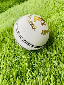 Boule de grillon en alun tanné anglais cousue à la Machine - Product Image 5