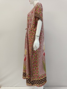 Nouveau produit Robe d'été caftan avec cordon de serrage au milieu. Confortable Convient aux activités intérieures ou lors de la détente - Product Image 3