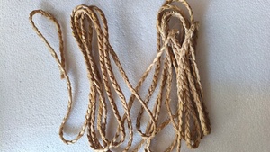 Cordes en fibre de banane naturelle 100% pour les projets d'artisanat d'art et la filature ignifuge fabriquées à partir de plantations de bananes durables - Product Image 2