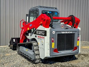 Chargeuse compacte sur chenilles Takeuchi TL120VS avec godet frontal pour travaux agricoles et de construction - Product Image 6