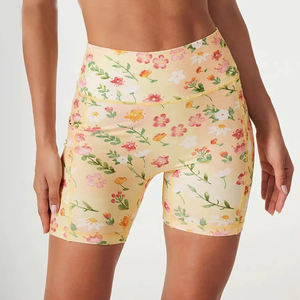 Venta caliente Pantalones cortos de yoga Impresión de sublimación Nueva llegada Producto Personalizado Logotipo Imprimir Mujeres Pantalones cortos de gimnasio - Product Image 3