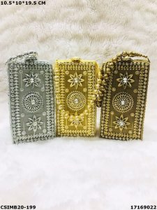 Sacs de soirée élégants d'embrayage de dames en métal exclusifs faits à la main pour les femmes de mariée - Product Image 4