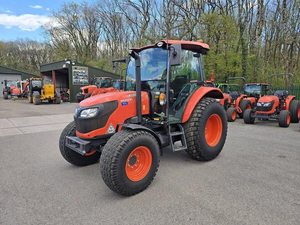 รถแทรกเตอร์ Kubota M4072 L4060 4WD 42 แรงม้า เกียร์อัตโนมัติ สภาพดี พร้อมปั๊มเครื่องยนต์ 73 ชั่วโมง ใช้งานในฟาร์ม - Product Image 2