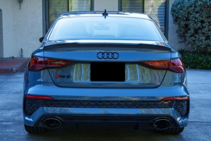 รถยนต์ออดี้ RS3 ปี 2024 ไมล์น้อย เกียร์อัตโนมัติ พวงมาลัยนุ่ม สภาพดี ใช้ได้ทั้งน้ำมันและไฟฟ้า - Product Image 4