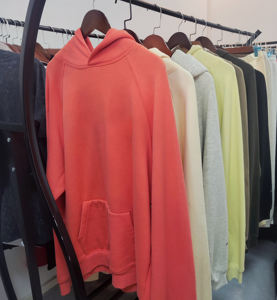 Sudadera con capucha básica de algodón-Sudadera unisex de corte limpio con tela suave para atuendos diarios informales, desplazamientos o looks de capas - Product Image 2