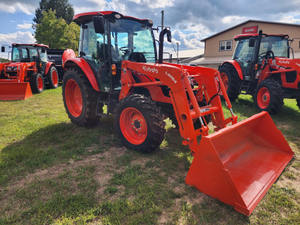 Kubota-Tractor utilitario de tamaño mediano con ingeniería de primera calidad - Product Image 2