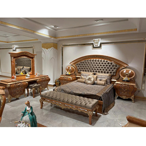 Classic <b>Royal</b> Wooden Bedroom Set Palatial Carved Wooden <b>Bed</b> Ensemble Victorian Style Luxury <b>Bed</b> with Tufted Headboard - Product Image 1