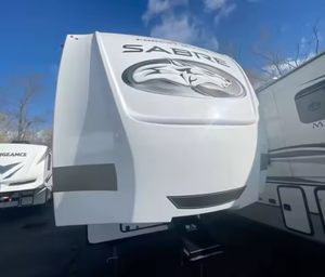 Autocaravana/Remolque de Viaje Forest River Sabre 33R-L-P 2025 2024 2026 - Product Image 3