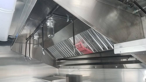Remorque de cuisine mobile commerciale entièrement équipée, blanche, 8,5' x 14', avec appareils électroménagers, à vendre - Product Image 5
