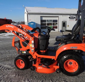El Mejor Tractor Compacto 4WD BX2380 de 23HP con Cargador LA344, Precio Bajo Disponible Ahora - Product Image 5
