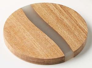 Sous-verres élégants en résine époxy et noyer avec motifs en bois exotiques, idéaux pour la décoration de salle à manger contemporaine, disponibles dans le monde entier. - Product Image 4