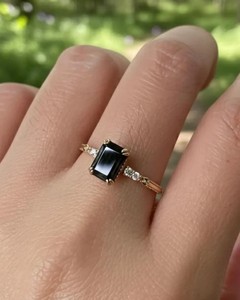 Bague en argent sterling 925 avec spinelle noir et accents blancs AD |   Bijoux élégants pour femmes en pierres précieuses |   Fournisseur en gros - Product Image 5
