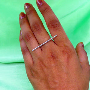 Anillo de barra larga de moda de Plata de Ley 925 clásico para todos los días, ropa de boda y fiesta plateada con incrustaciones de ajuste de bisel - Product Image 6