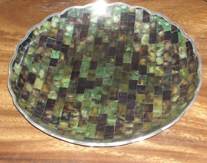 Joyas de Concha Natural Verde con Motivo Plateado, Incrustaciones de Concha Talladas a Mano - Product Image 4