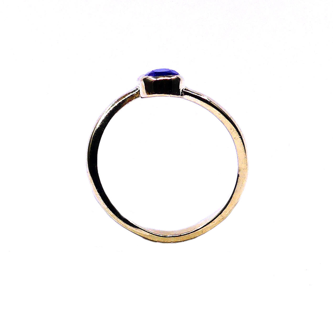 สีเหลือง