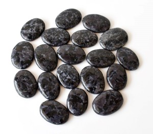Wholesale Black Color Larkavite <b>Real</b> <b>Crystal</b> Healing Worry Stones Natural Polished Bonded Decoration Thumb stone - Product Image 2