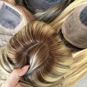 Venta al por mayor: Topper de cabello 4x4 con base de seda y trama trasera, indetectable, transpirable, listo para enviar, para mujeres con cabello fino, OEM personalizado. - Product Image 4