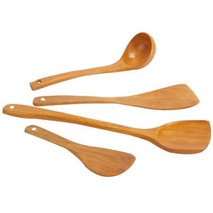 Servidores de ensalada de madera Cuchara Tenedor Cuchillo Cena Cubiertos Juego real Cubiertos de calidad estándar Juego de servidor de ensalada de madera hecho a mano - Product Image 1