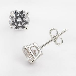 Pendientes de tuerca CZ Plata de ley 6,5mm Ronda AAA Calidad Cubic Zirconia Hipoalergénico Anti deslustre Tachuelas Todos los días - Product Image 1