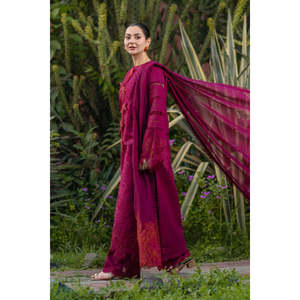 Conjunto Rang Rasiya de 3 Piezas: Camisa de Chikan Bordada con Dupatta de Malla Khaddi y Pantalones Bordados BIC-4885 Hechos de Tela de Chifón - Product Image 4