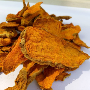 Rebanadas de cúrcuma secas de primera calidad aromáticas y ricas en curcumina perfectas para cocinar condimentos y recetas saludables - Product Image 3