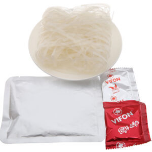 Nouilles instantanées au riz saveur bœuf séché vietnamien de qualité supérieure 65g X30 VIFON - du Vietnam Commerce équitable Cuisson en 3-5 minutes - Product Image 6